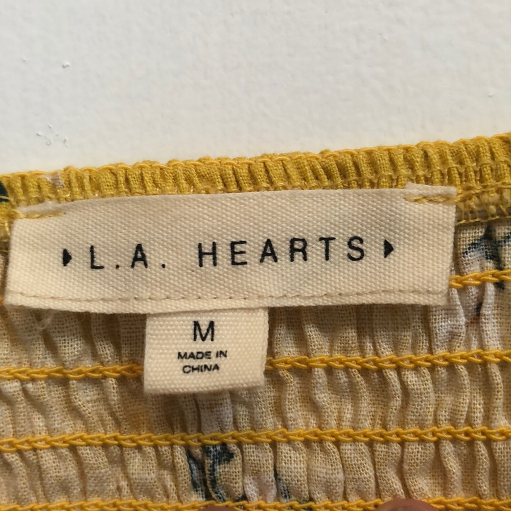 yellow flower top - Picture 3 of 3